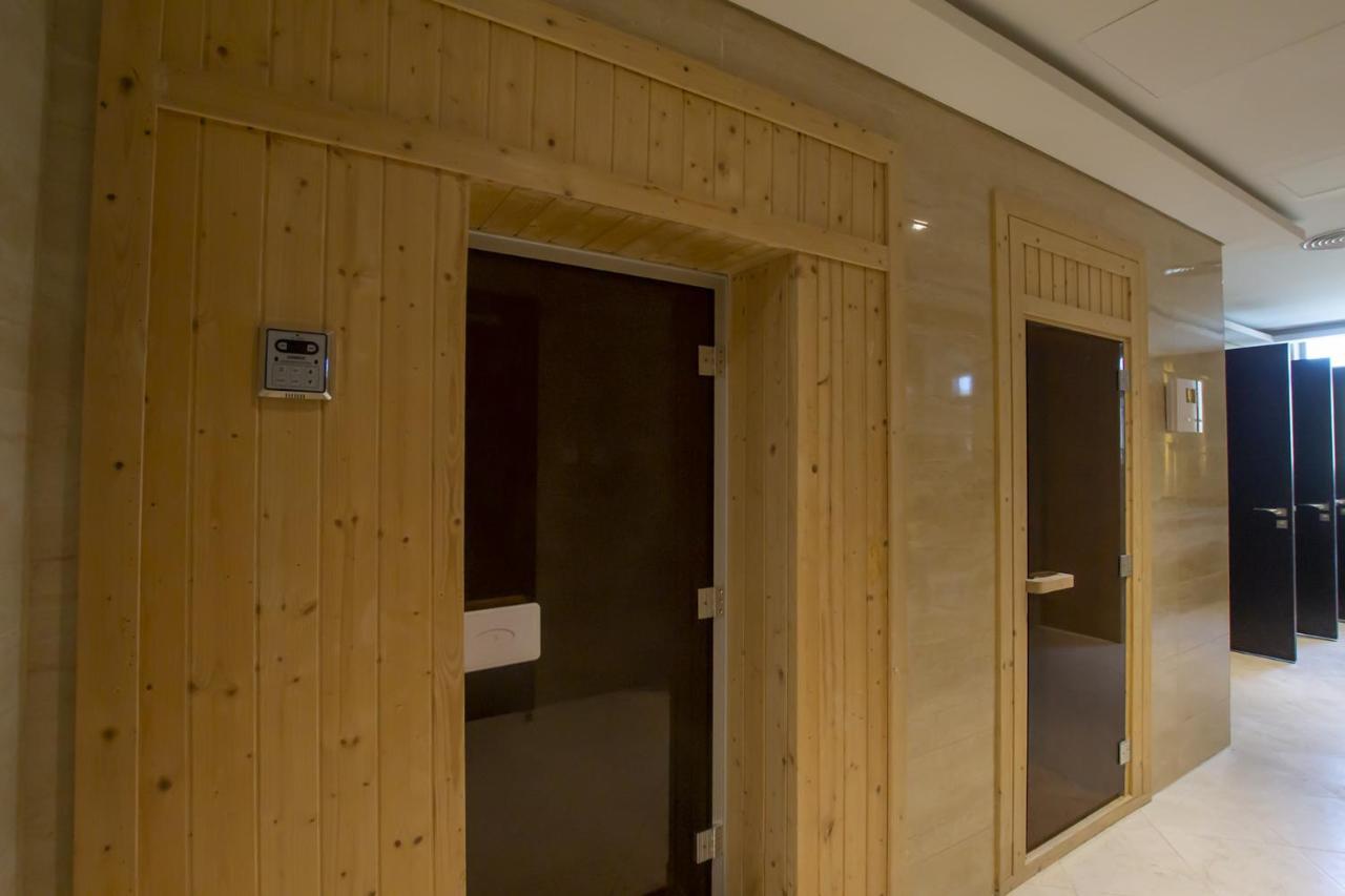 Time Asma Hotel Dubai Eksteriør bilde